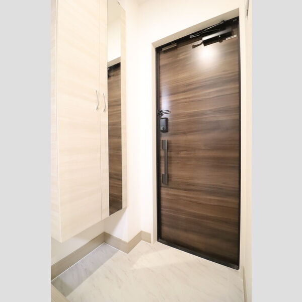 D-comodo深大寺北町 玄関