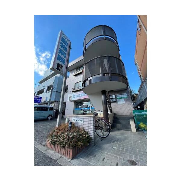 TRYプラザ202号室 エントランス