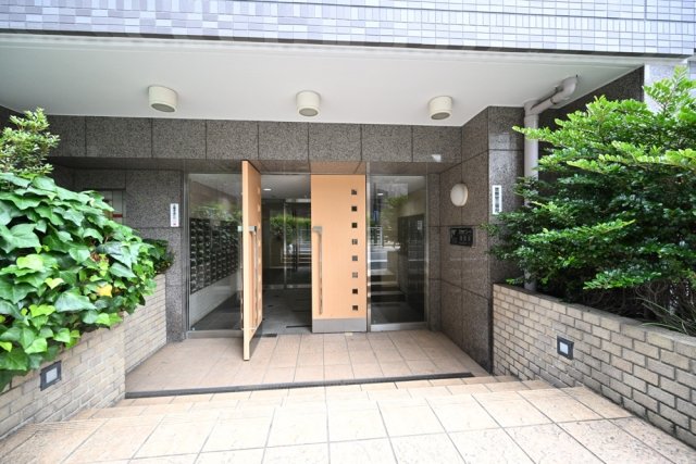 スカイコート銀座東 エントランス