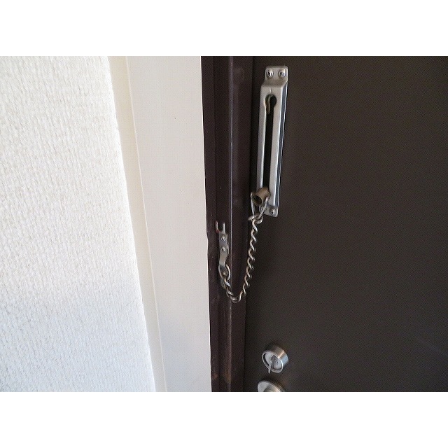 滝野川フラワーハイツ0402号室 チェーンロック