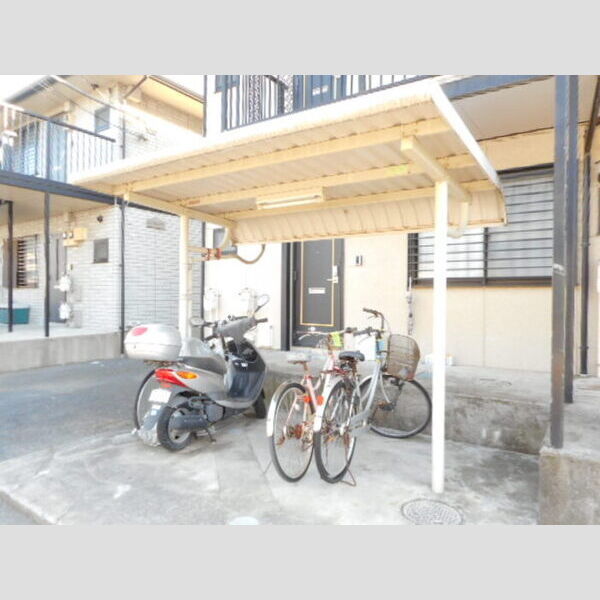 レジデンスヒルトップ　Ⅲ 駐輪場