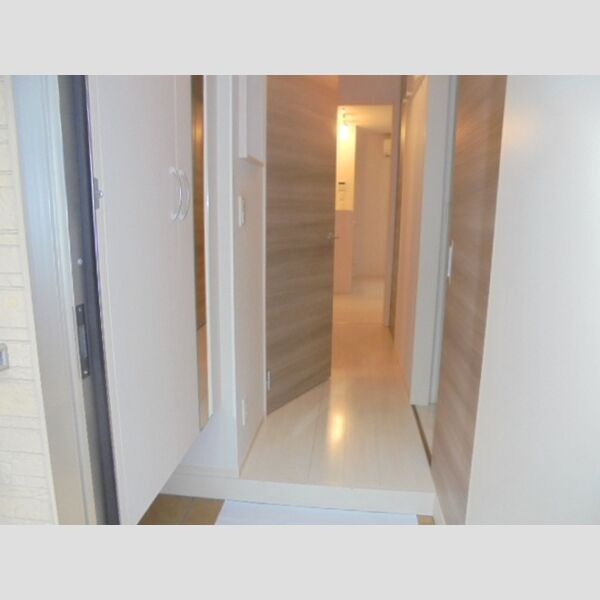 白楽クアトロハウス　B棟 玄関