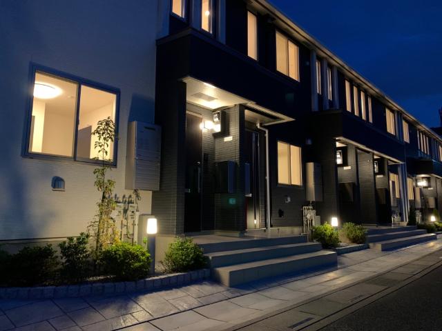 Ｖｅｒｔ　Ｆｏｒｔｕｎｕ（ヴェール　フォルトゥヌ） 外観写真（夜）