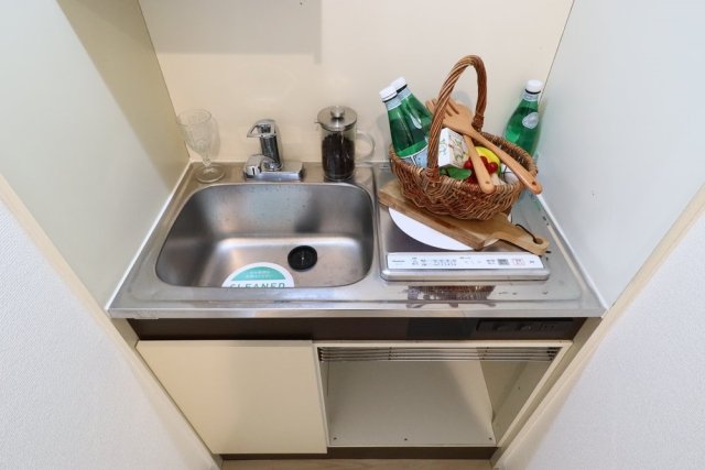 ストーク新丸子１番館2階 1口IHコンロ/家具･小物はイメージです