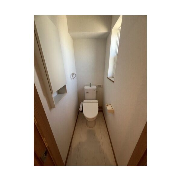 能ヶ谷四丁目戸建C101号室 トイレ