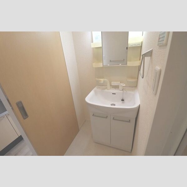 ハウスオブオレンジ 洗髪洗面化粧台