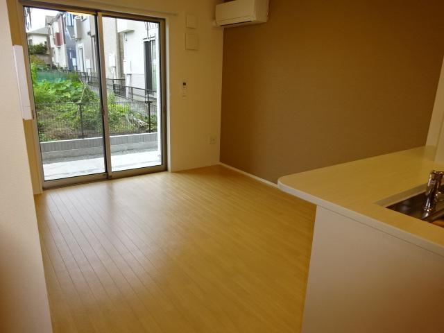 セレーノコトー103号室 リビング