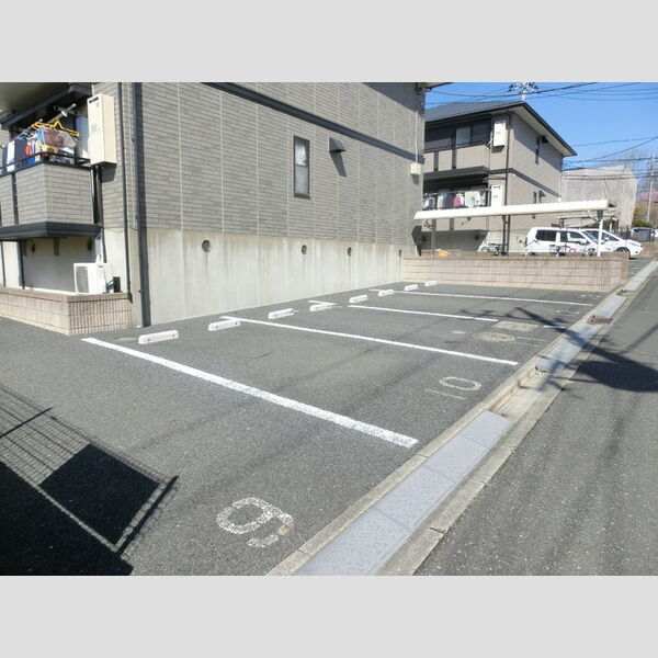 フローラ　春 駐車場