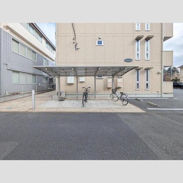 グランドュール 駐輪場