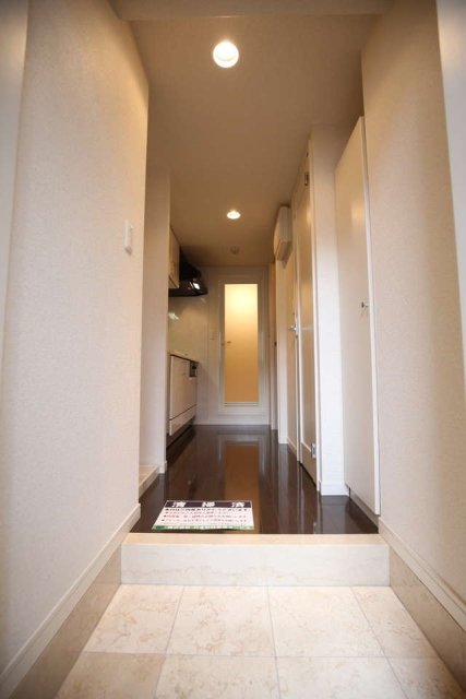 セリュークス板橋本町 玄関