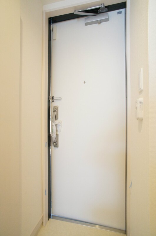 リブリ・ルピア湘南Ⅱ1階 玄関