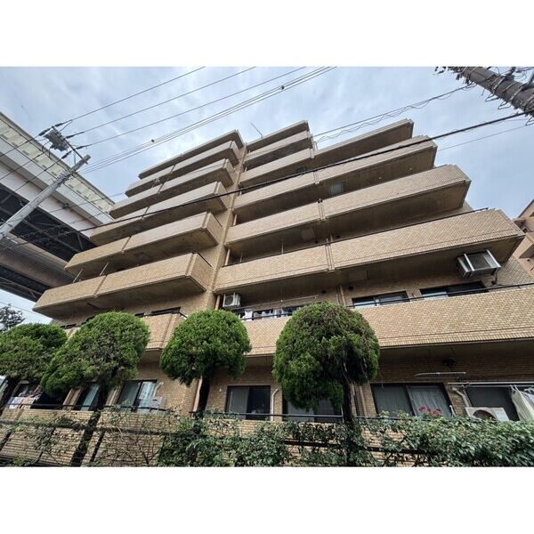 綾東ヴィレッジ壱番館の外観画像