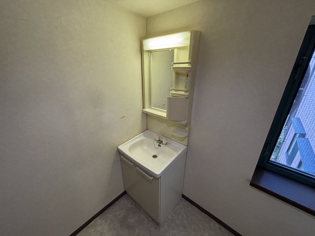 エミール有賀 洗面