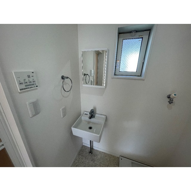 デュセレスト天神町202号室 内観