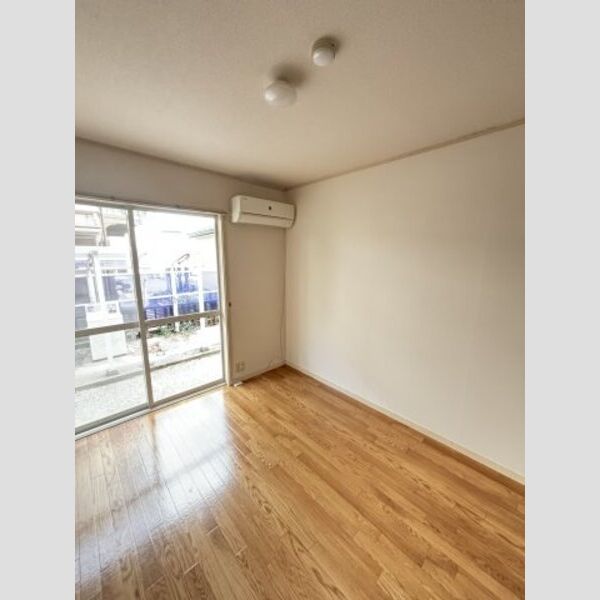 リュエル金沢文庫106号室 洋室