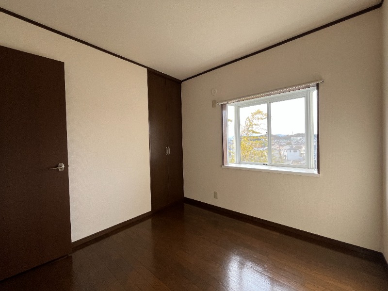 金井ビューヒルズB棟 玄関