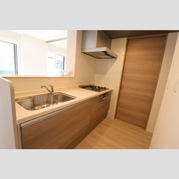 アヴァンスコート参番館103号室 システムキッチン