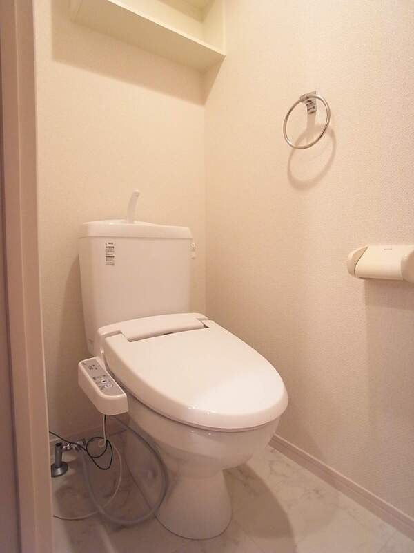 リブリ・オルタンシアⅢ3階 トイレ