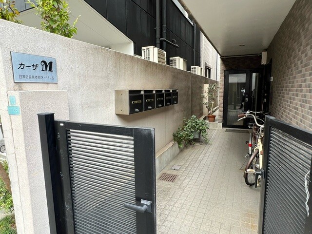 カーザＭ エントランス