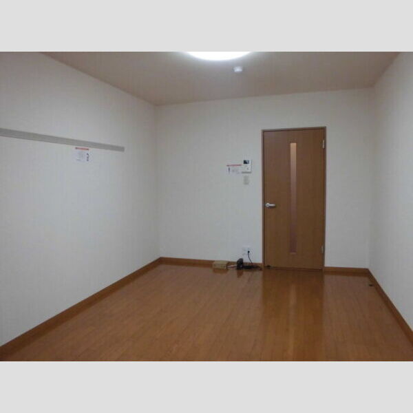 メイプルヒルズ 洋室