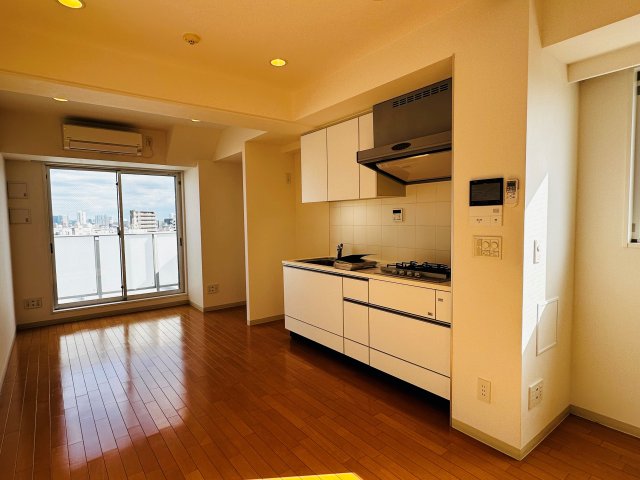 プライムアーバン長原上池台 リビング