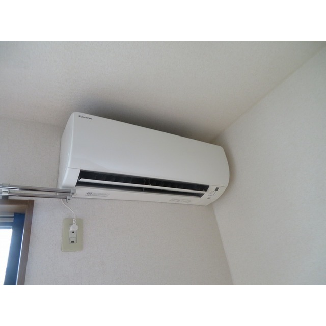 エステートロイヤル８号棟0103号室 エアコン