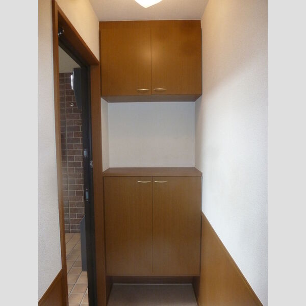 シャトーリーフ　A/B/C/DA102号室 玄関