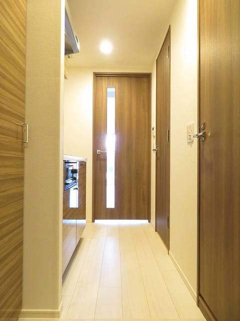 ガーラ・リバースクエア横濱南3階 毎日通る玄関はこちらです