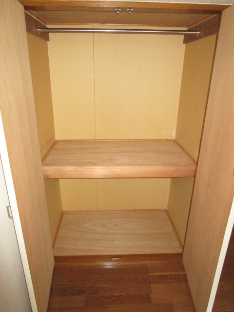 ヴェルドミール1階 収納