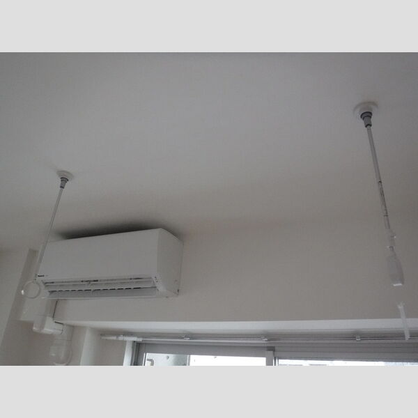 1/6th　ワンシックス401号室 室内物干し