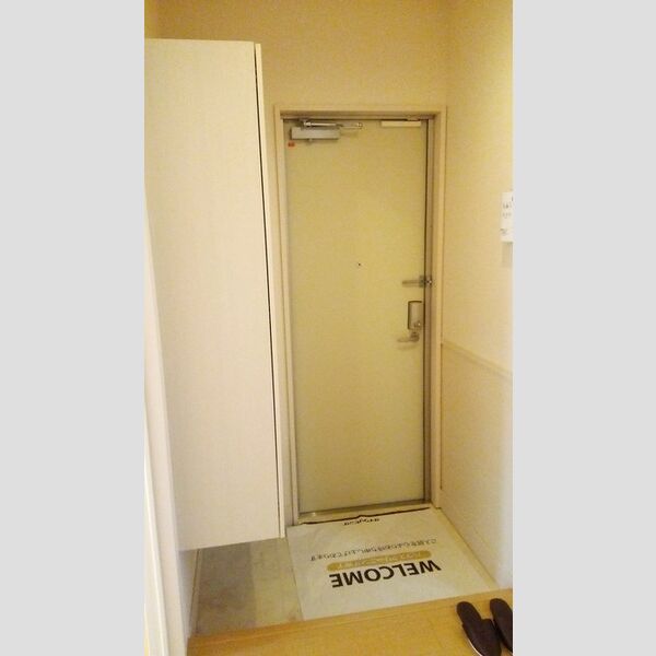 ミラベルコート 玄関