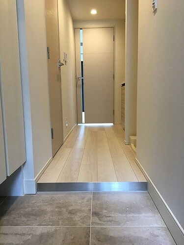 ＫＤＡ　ＧＯＴＥＮＹＡＭＡ7階 玄関　※2019年7月撮影