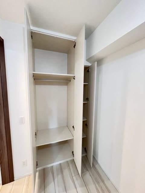 ドゥーエ菊川 収納