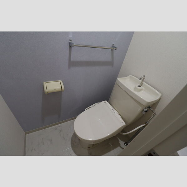 ビラ・ジュニペラス　C棟 温水洗浄暖房便座