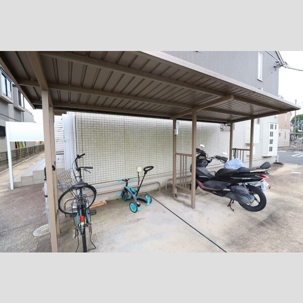 ブリランテ　A 駐輪場