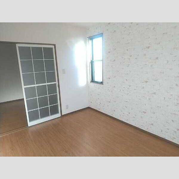 クレスト平山202号室 同建物別部屋の参考画像