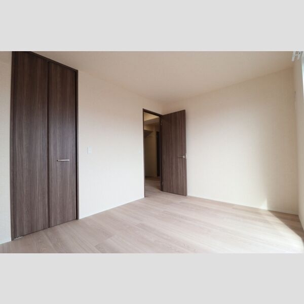 フェリシア302号室 洋室　6帖