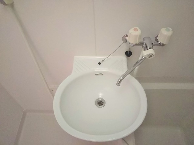 レオパレスヴィーゼ104号室 ベット