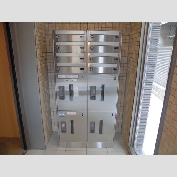 Maison Jaune　 周辺