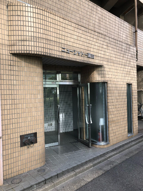 ニューシャトー蒲田 エントランス