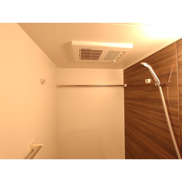 エクセラン亀有402号室 浴室換気乾燥機