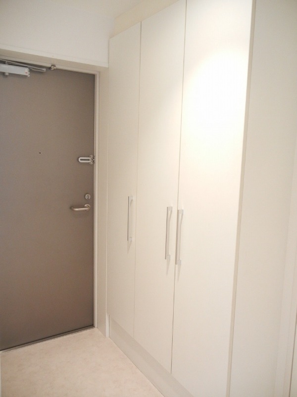 リブシス浦和 玄関