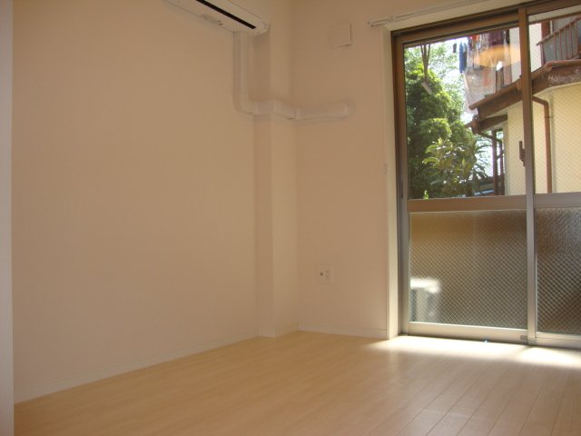 Ｓｈｕｎａ台町 室内