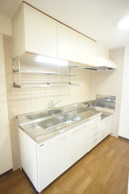 リビエール本郷0503号室 使いやすいキッチンです