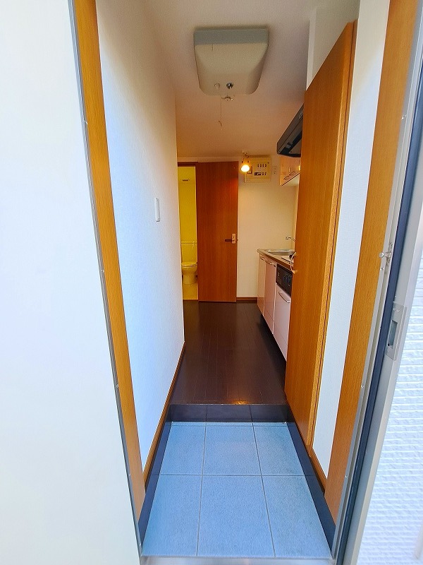 トレジャー霞ヶ関 玄関