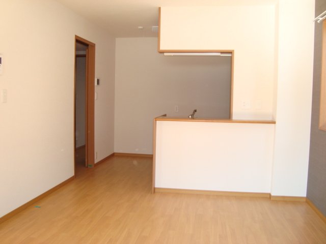 ワースファミリア・ユー リビング