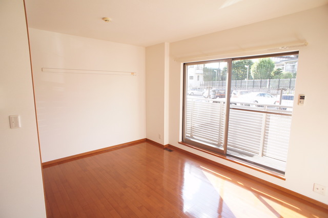 グランドゥール0302号室 リビング