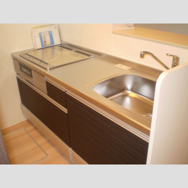 ヴィルヌーヴ　B棟103号室 対面システムキッチン