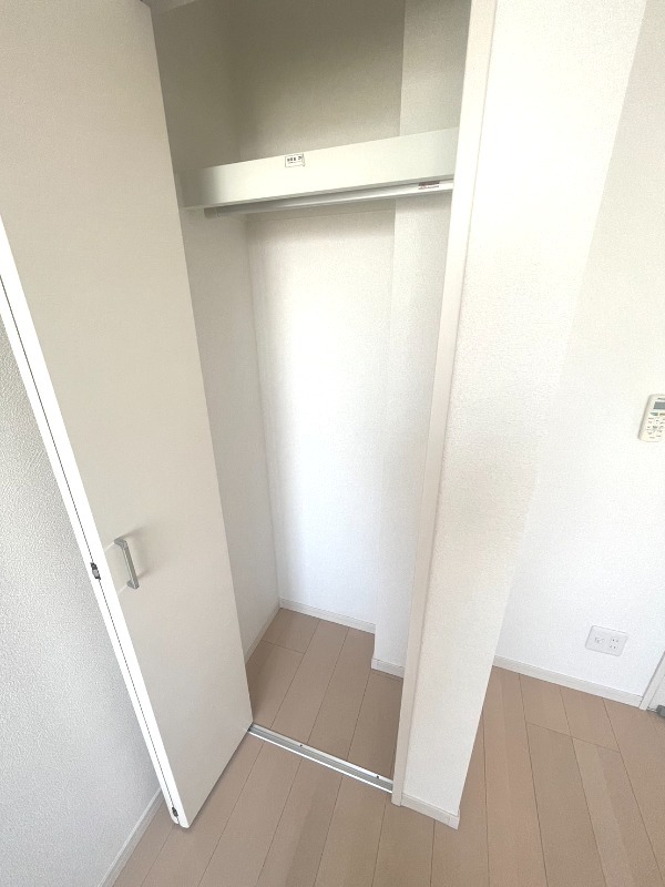 アザーレ・ランド前 上下に収納可能です