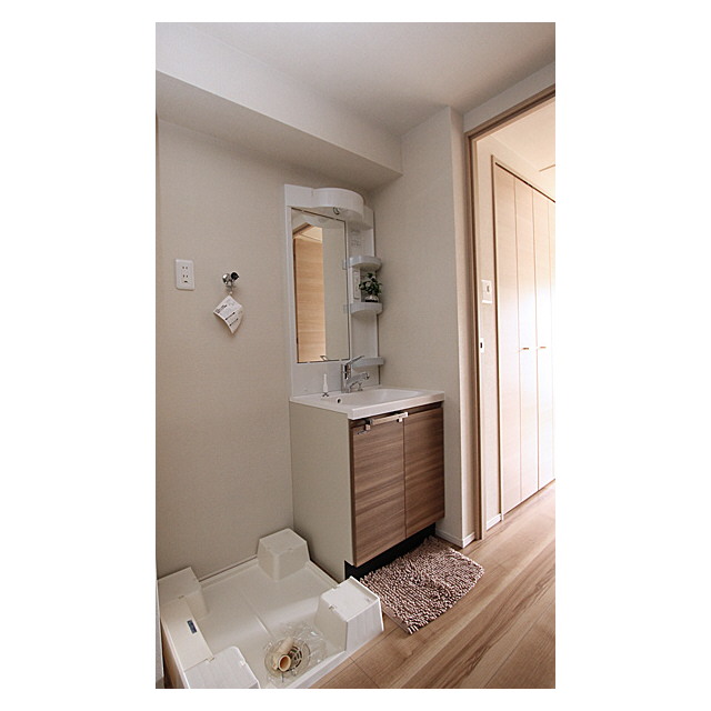 ルクレ志村坂上 モデル設置中